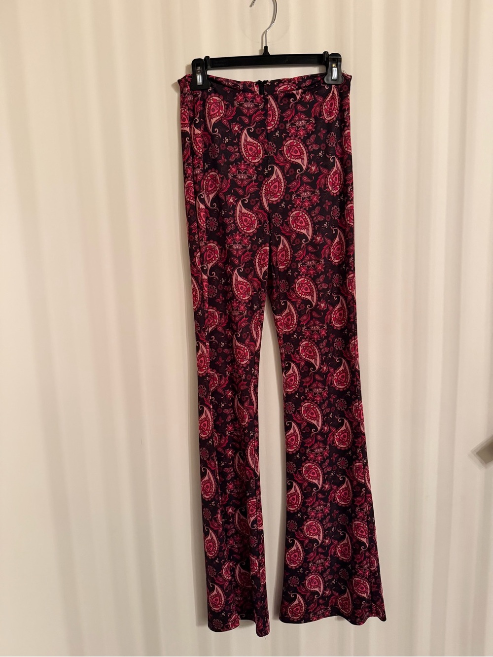 Tigermist Paisley High Waist Wide-Leg Pants in Dark pink and purple